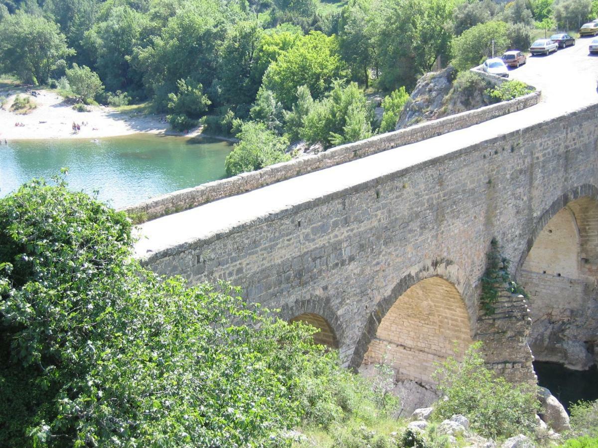Gite Du Salagou Octon Exterior photo